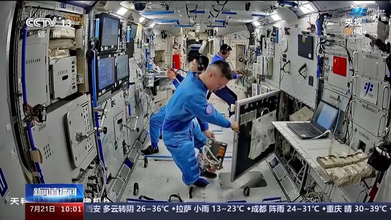 十大买球平台：别忘了咱太空还有三位航天员在“出差”呢！他们最近在忙什么？(图2)