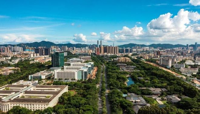 买球网站：富士康从越南拉回大量设备和模具从越南迁回中国网友：缺电了(图6)