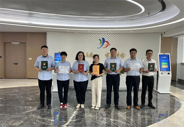 扬州邗江：“五证同发”助力项目建设提速提效(图1)