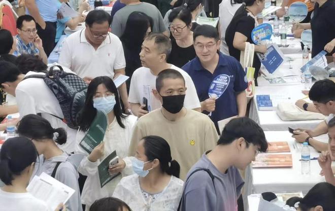 张雪峰预言成线个专业今年“爆冷”录取分数直线下降(图3)