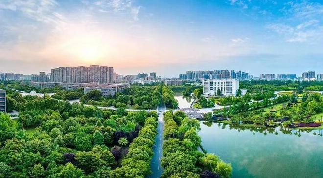 四川改名最失败的大学：曾经的校名很霸气如今名字像民办十大买球平台：学校！(图1)