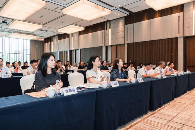 全国模具标准化技术委员会挤拉模分技术委员会在黄岩成立买球网站：(图5)