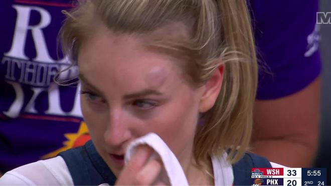 十大买球平台：WNBA半场：萨缪尔森爆轰13分格里纳9分苦苦支撑神秘人50-32领先水星(图1)