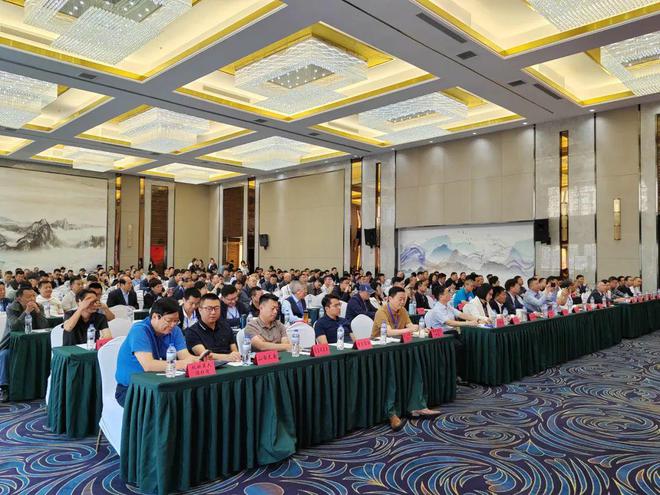 买球的app:2024年秋季全国磨料磨具行业信息交流会成功召开(图5)