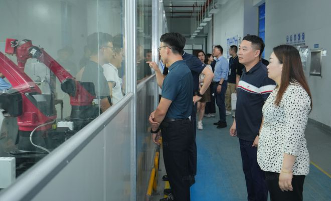 智联制造引领未来丨银宝山新与信锐技术共探创新之旅！(图9)