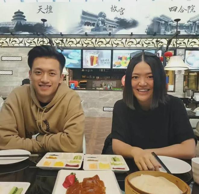 像周冠宇一样出现在F1世界里的中国人他们是如何做到的？(图1)