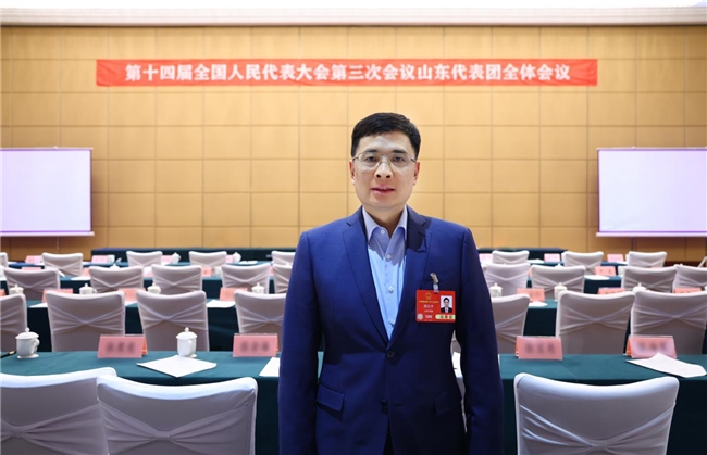 两会声音｜周云杰：推进新型工业化用好工业大模型的“超级大十大买球平台：脑”(图1)