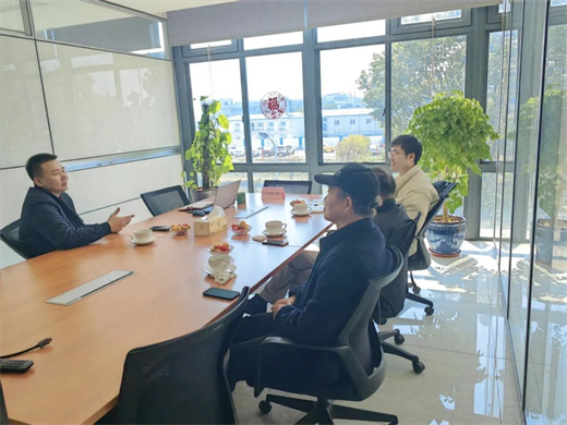 上海市模具行业协会走访理事单位上海克比模塑科技有限公司(图2)