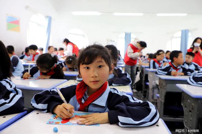 潢川“信好爱心妈妈”情暖王香铺小学留守儿童(图5)