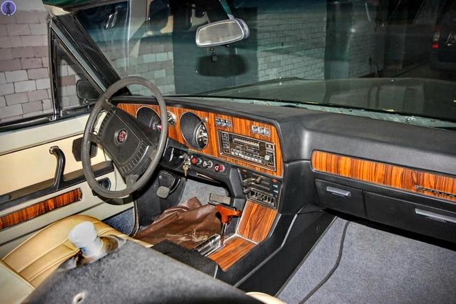 特别车库中的独特仪仗用“海鸥”GAZ-14-05型号的豪十大买球平台：华轿车(图3)