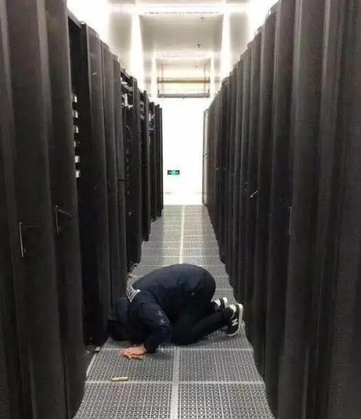 说一个笑话：美国想通过人工智能实现再工业化(图2)
