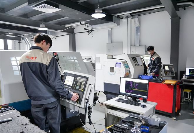 西方专家：中国工业太可怕如今剩最后一项顶尖工业没被中国攻克(图14)