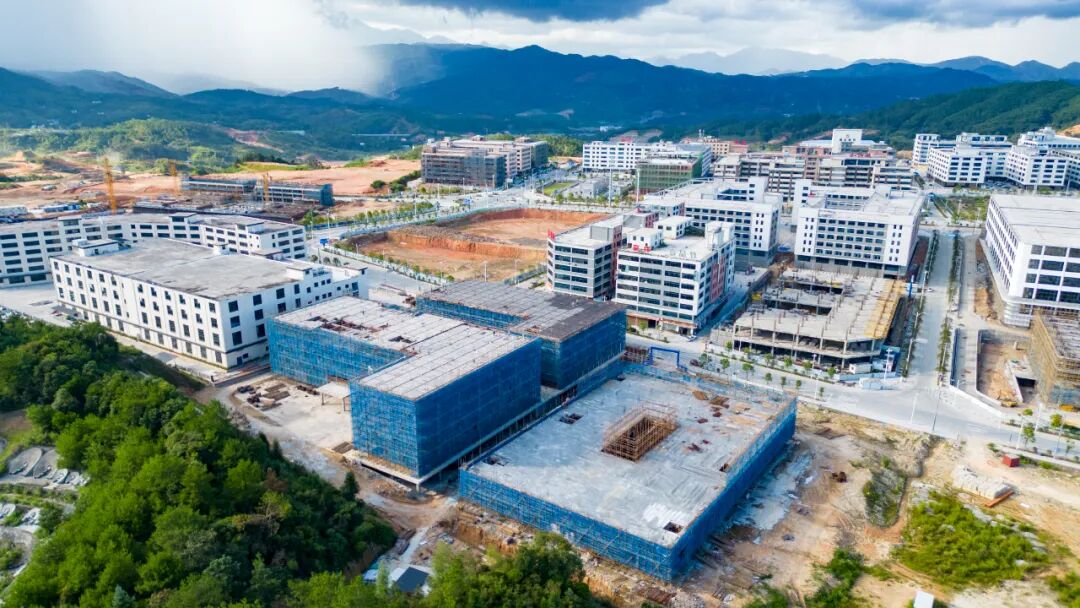 泉州德化：以园区特色之翼助陶瓷产业腾飞买球的app:(图5)