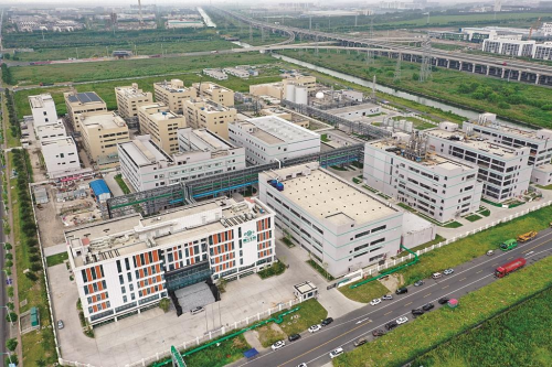 杭州湾上虞经济技术开发区：重点产业倍增起势争先进位奋向未来(图2)