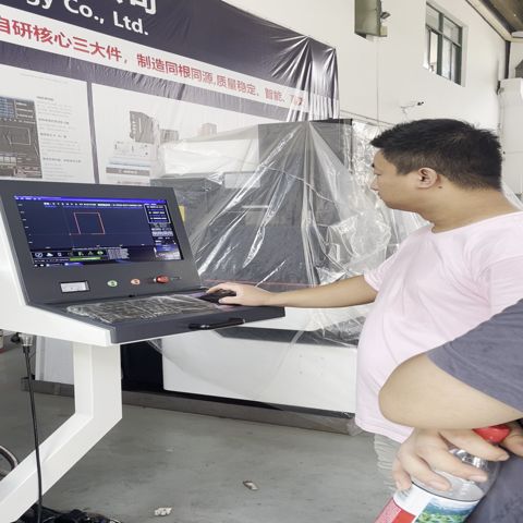 十大买球平台：镇江小车间选中走丝攻略：智凯数控一体式结构省空间实测(图2)