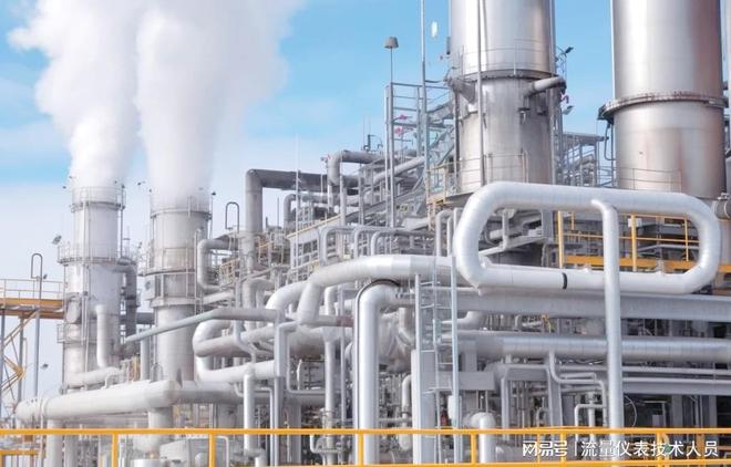 涡街流量计：工业管道“脉搏”捕捉者如何精准把脉流体“心跳”(图1)