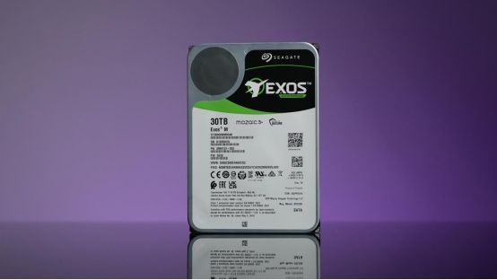 30TB大容量与HAMR技术如何应对存储需求涨潮？希捷银河ExosM30TB企业级硬盘评测十大买球平台：(图1)