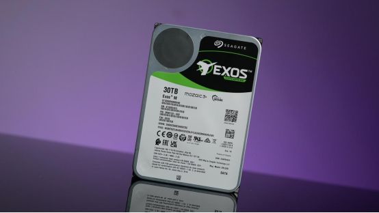 30TB大容量与HAMR技术如何应对存储需求涨潮？希捷银河ExosM30TB企业级硬盘评测十大买球平台：(图8)