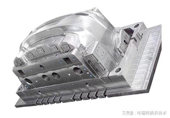 新买球的app:能源汽车塑胶部件模具钢的技术要求与选材趋势(图2)