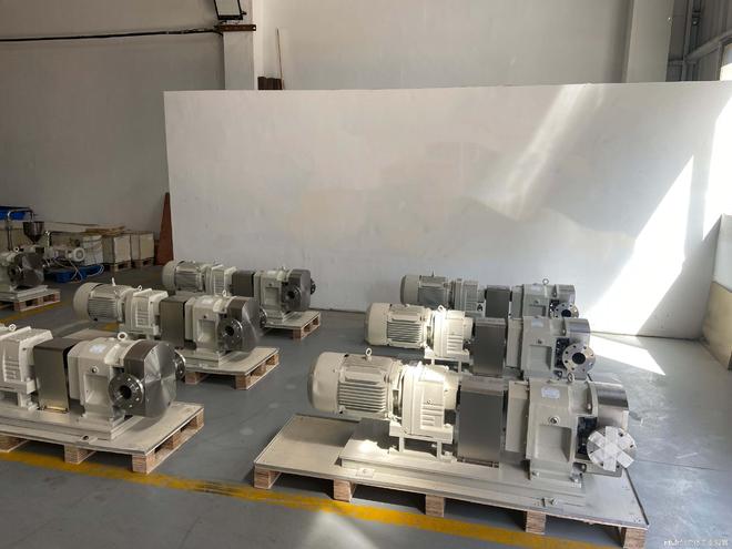 凸轮式双转子泵厂家实力推荐：工业复杂介质输送场景选型指南(图2)